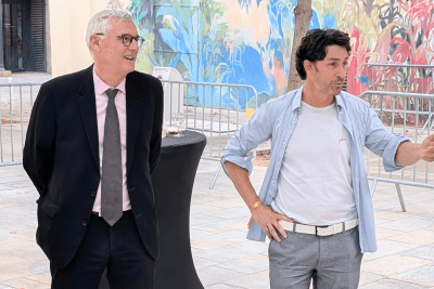 Agrandir l'image 12 sur 16, fenêtre modale