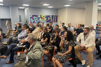 Agrandir l'image 2 sur 32, fenêtre modale