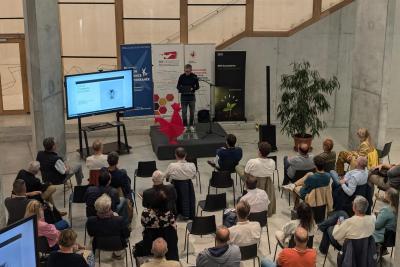 Agrandir l'image 12 sur 14, fenêtre modale