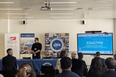 Agrandir l'image 9 sur 17, fenêtre modale