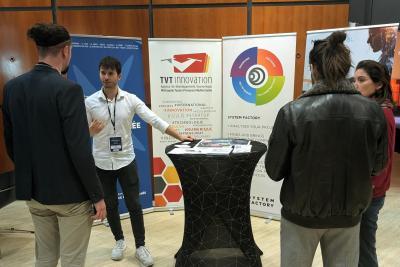 Agrandir l'image 35 sur 36, fenêtre modale