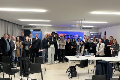 Agrandir l'image 27 sur 34, fenêtre modale