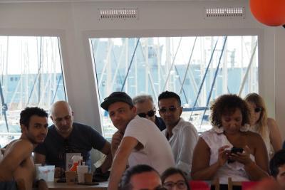 Agrandir l'image 8 sur 61, fenêtre modale