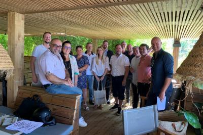 Agrandir l'image 13 sur 33, fenêtre modale