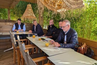 Agrandir l'image 21 sur 33, fenêtre modale