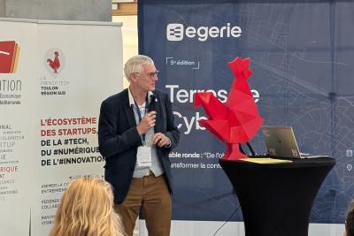 Agrandir l'image 9 sur 16, fenêtre modale