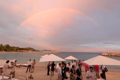 Agrandir l'image 17 sur 18, fenêtre modale